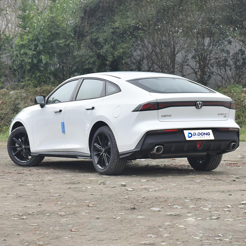 Changan UNI-V iDD | DDong Automobile