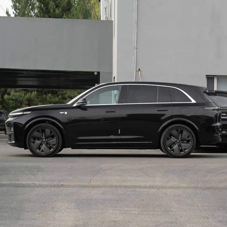 2025 Li L7 extended-range SUV side