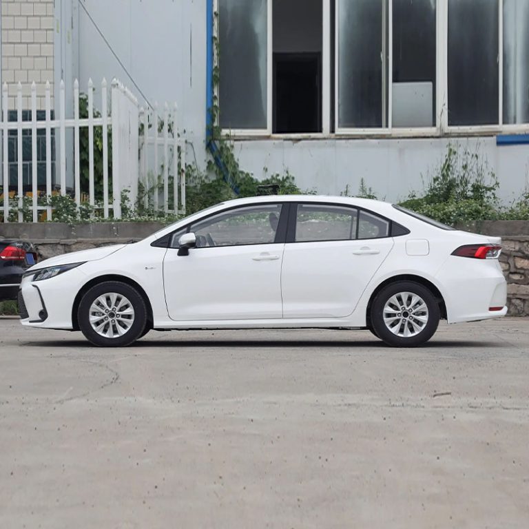 Toyota-Corolla-Side