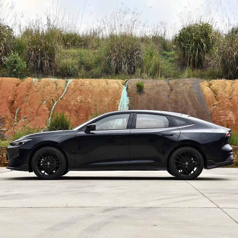 2025 Changan UNI-V gasoline hatchback side