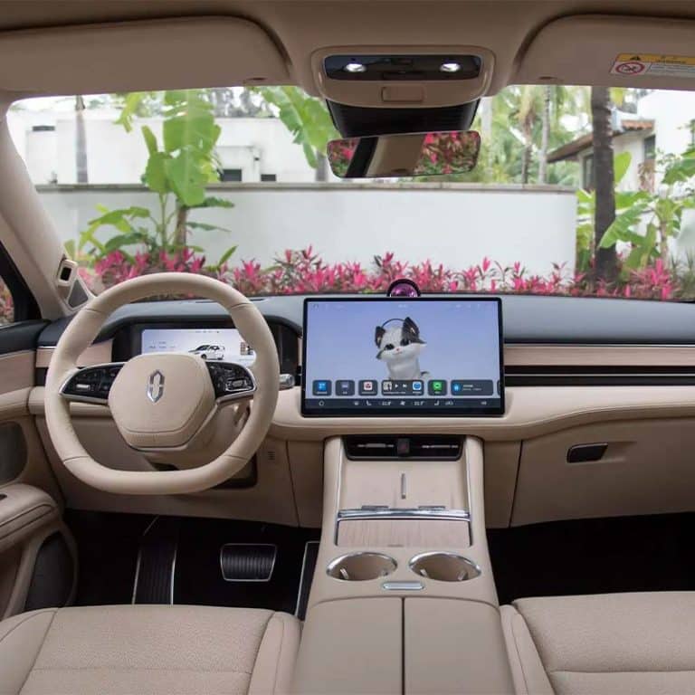 2025 AITO M5 extended range/electric SUV interior dashboard