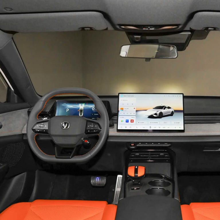 2025 Changan UNI-V gasoline hatchback interior dashboard