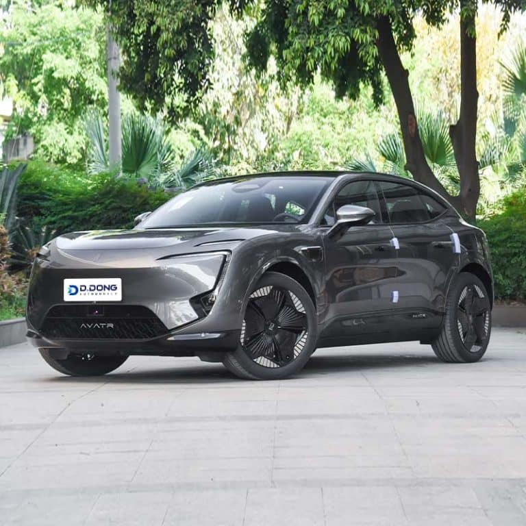 2025 Avatr 11 extended range SUV left front