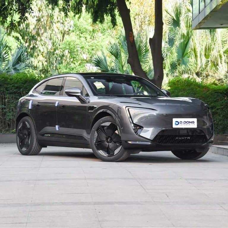 2025 Avatr 11 extended range SUV right front