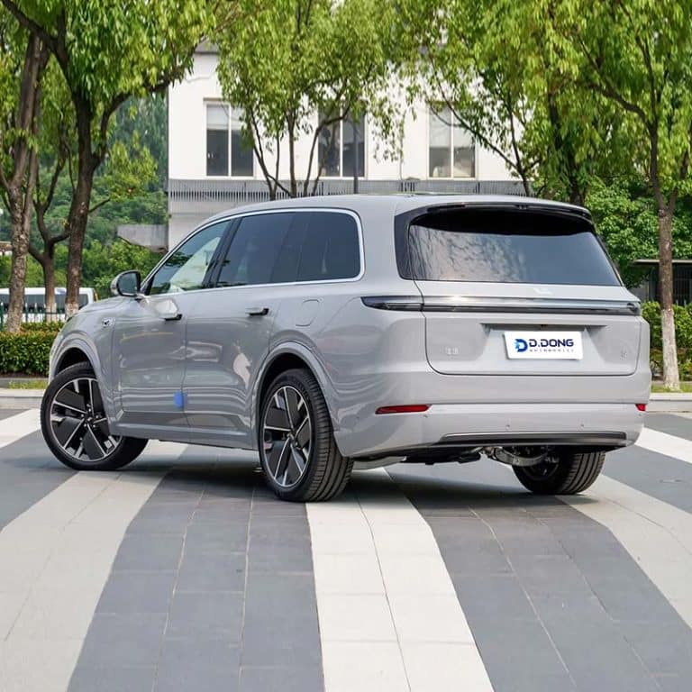 2025 Li L9 extended range SUV left rear