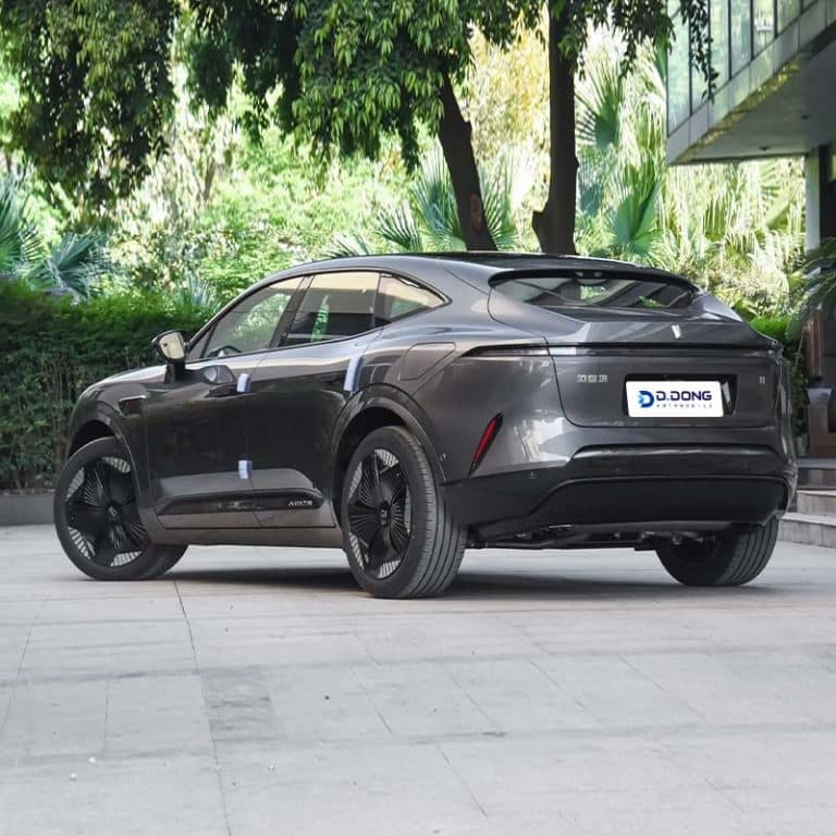 2025 Avatr 11 extended range SUV left rear