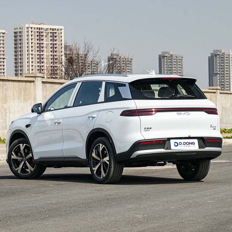 2025 BYD Song Pro DM-i Plug-in hybrid compact SUV left rear