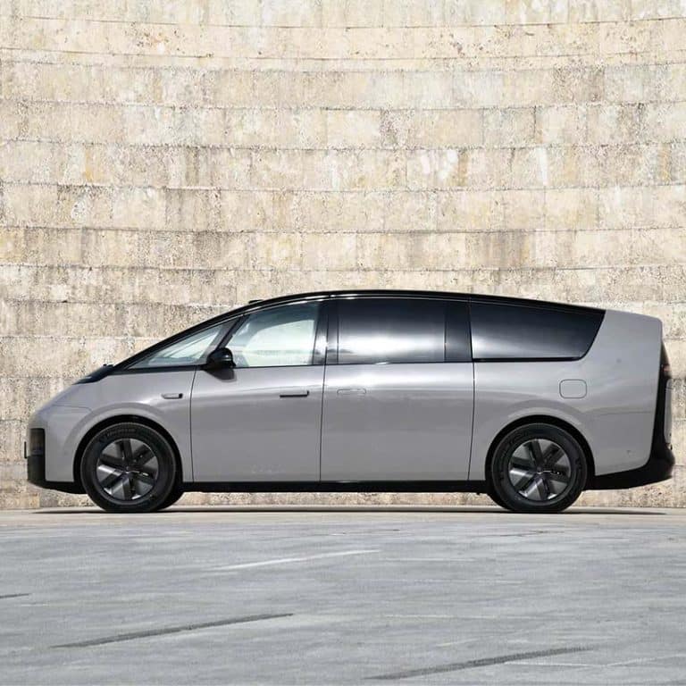 2025 Li Mega Electric MPV side