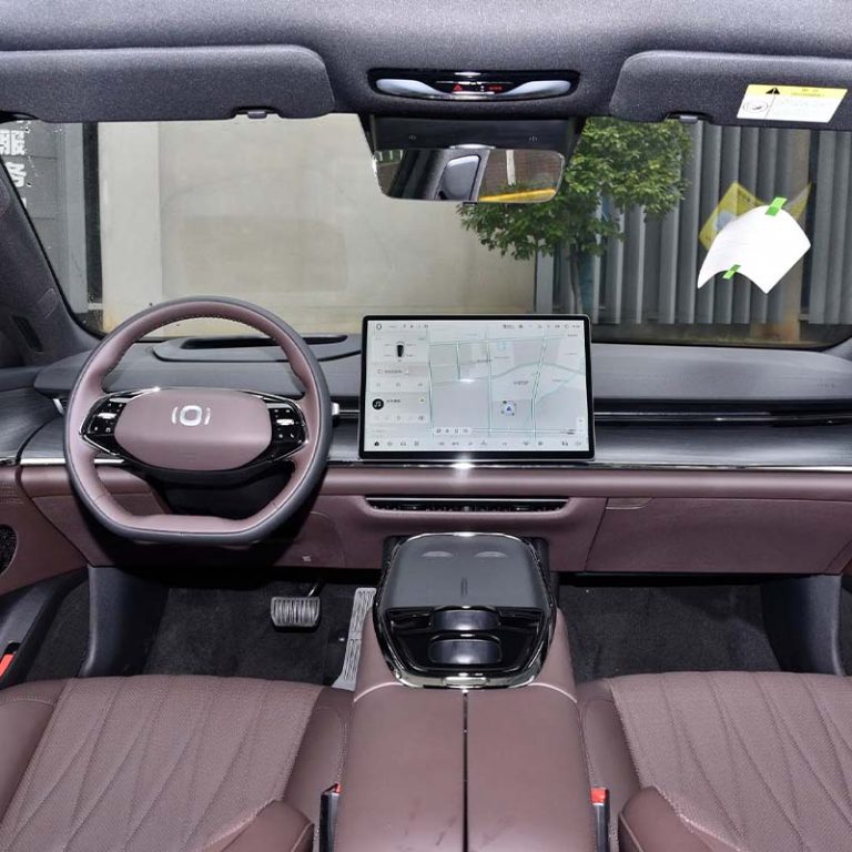 2025 Changan Qiyuan A07 Range-extended or electric hatchback interior dashboard