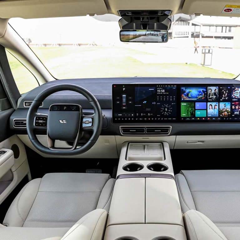 2025 Li Mega Electric MPV interior dashboard