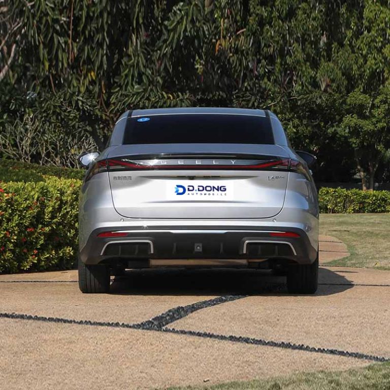 2025 Geely Galaxy L6 Compact plug-in hybrid sedan left rear