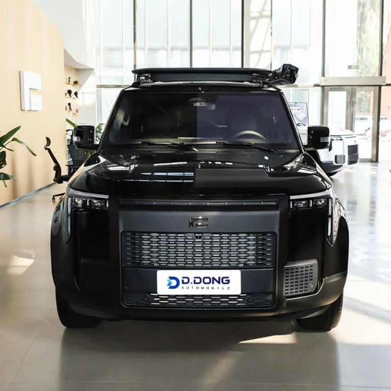 2024 Rox 01 extended range mid-to-large SUV front