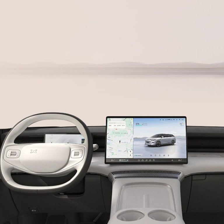 XPeng-X9-Interior