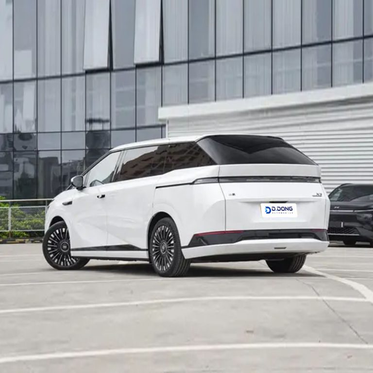 XPeng-X9-Left-rear