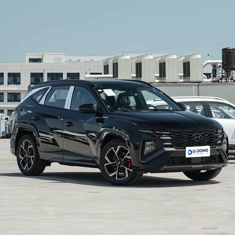 2025 Hyundai Tucson Gasoline compact SUV right front