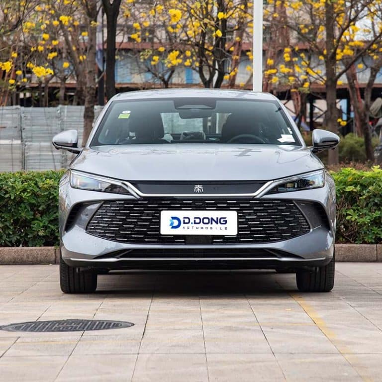 2025 BYD Qin L DM-i plug-in hybrid sedan front