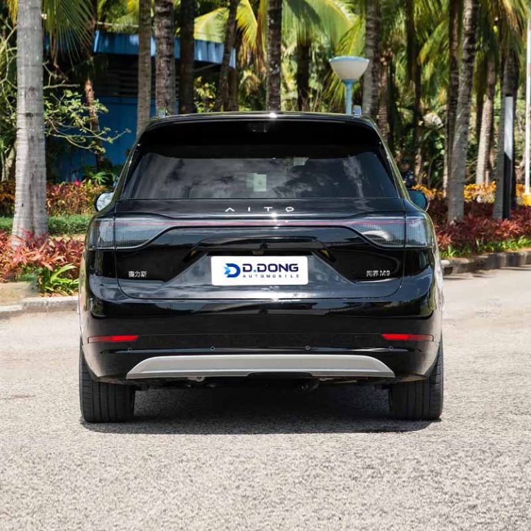 2025 AITO M9 extended-range large SUV rear
