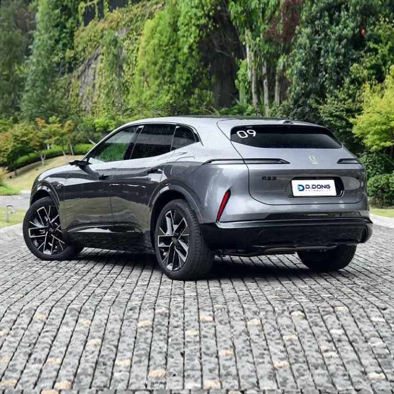 2026 Avatr 07 electric/extended-range mid-size SUV left rear