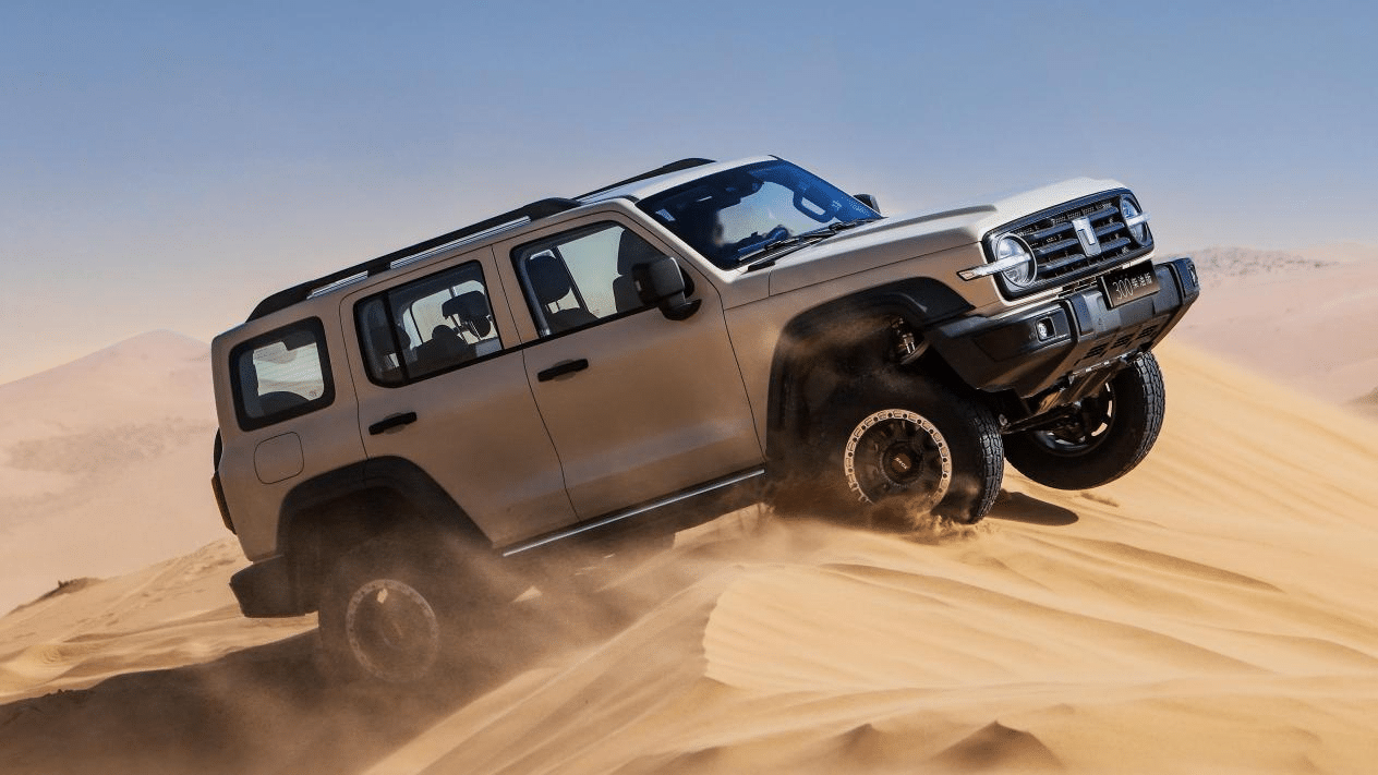 2025 Tank 300 Launches with New Powertrains & Luxury Features