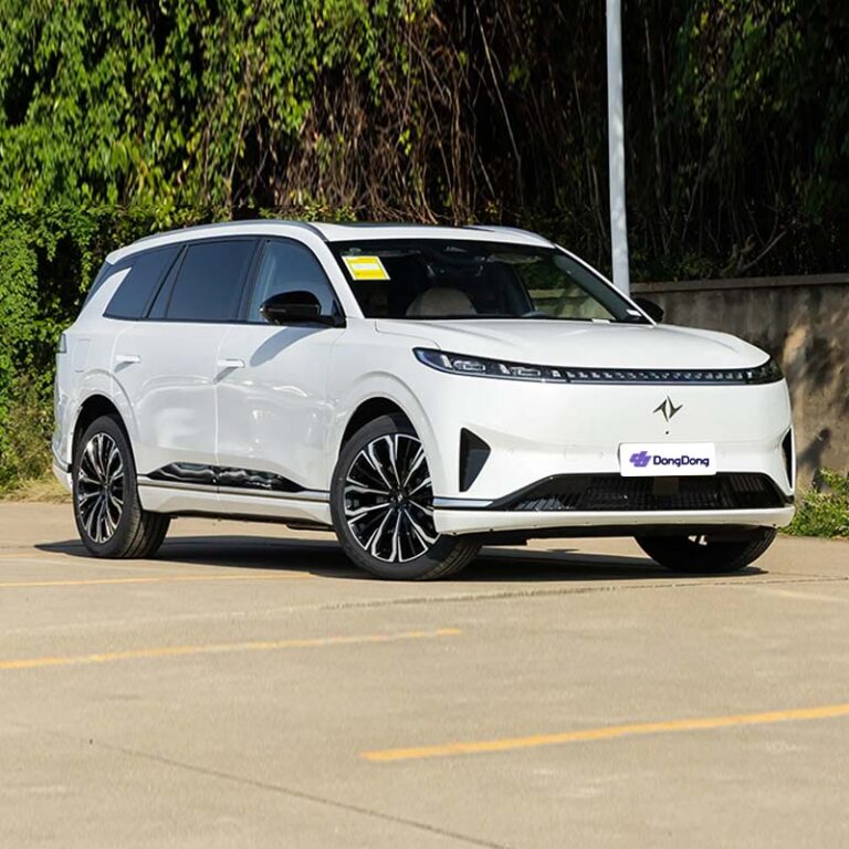 DongFeng-eπ008-Right-front