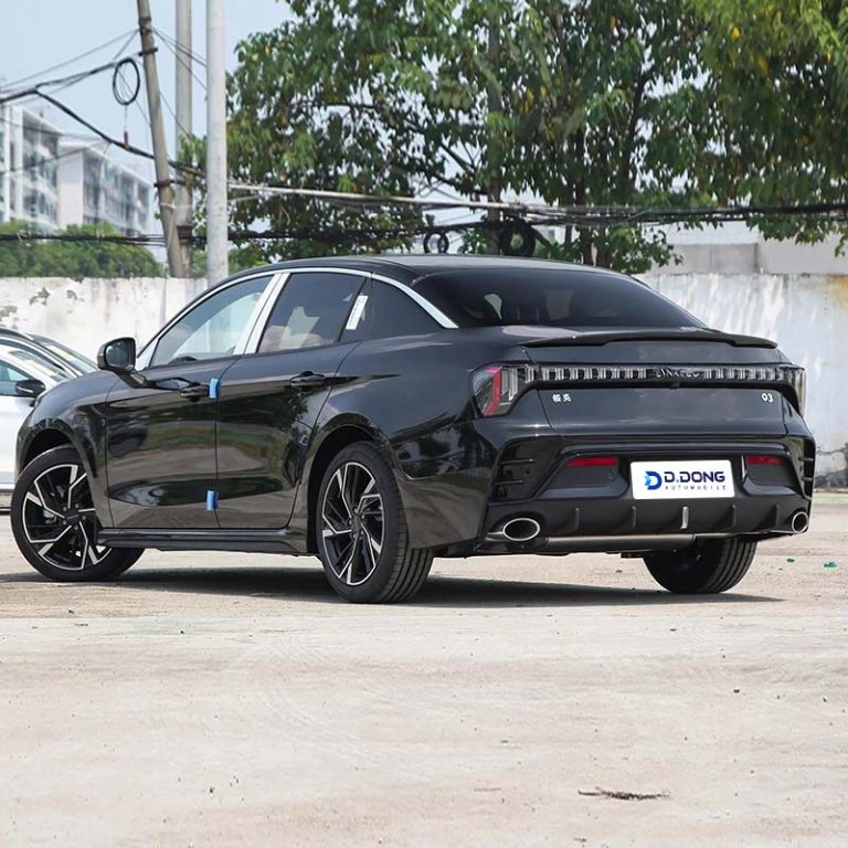 Lynk&Co-03-Left-rear