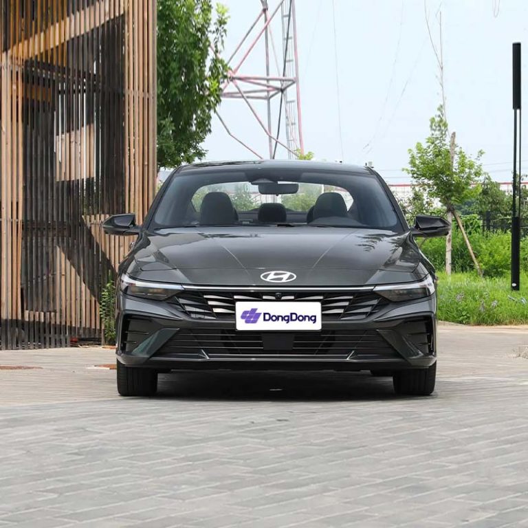 Hyundai Elantra front