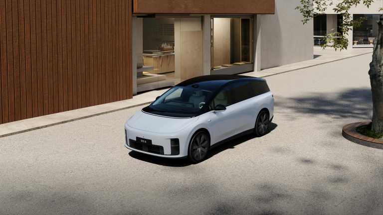 Li Auto i8