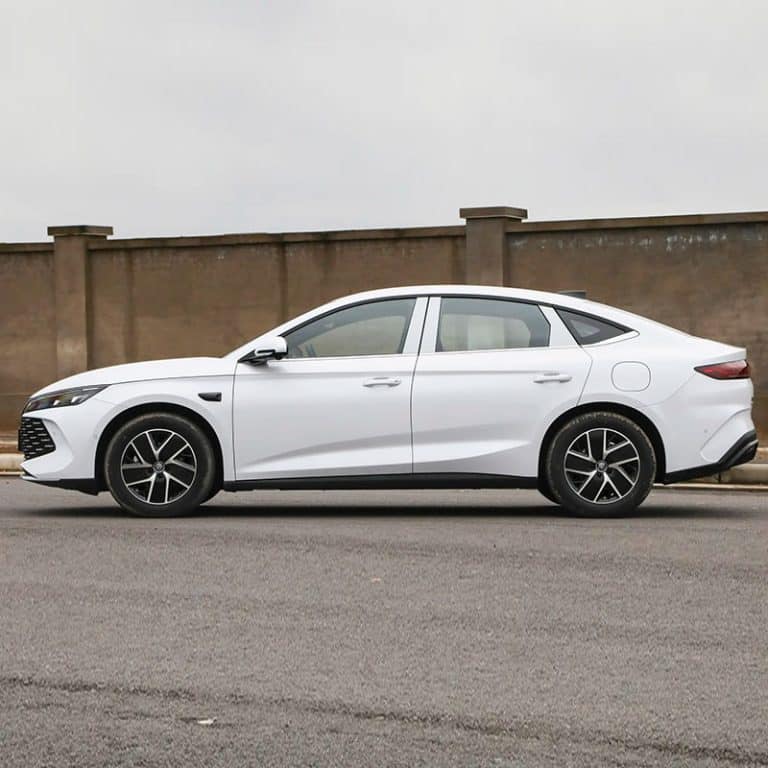 2026 BYD Qin L DM-i Plug-in hybrid mid-size sedan side