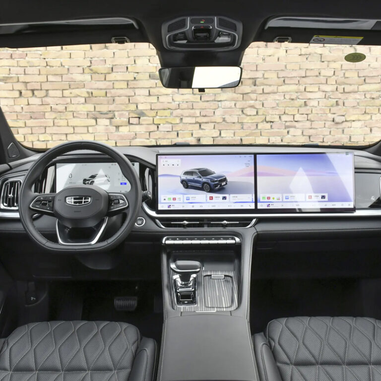 Geely Xingyue L interior