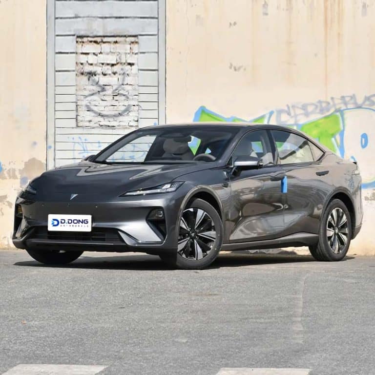 2026 Deepal L07 range-extended hatchback left front