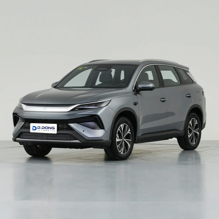 2026 BYD Song Pro DM-i Plug-in hybrid compact SUV left front