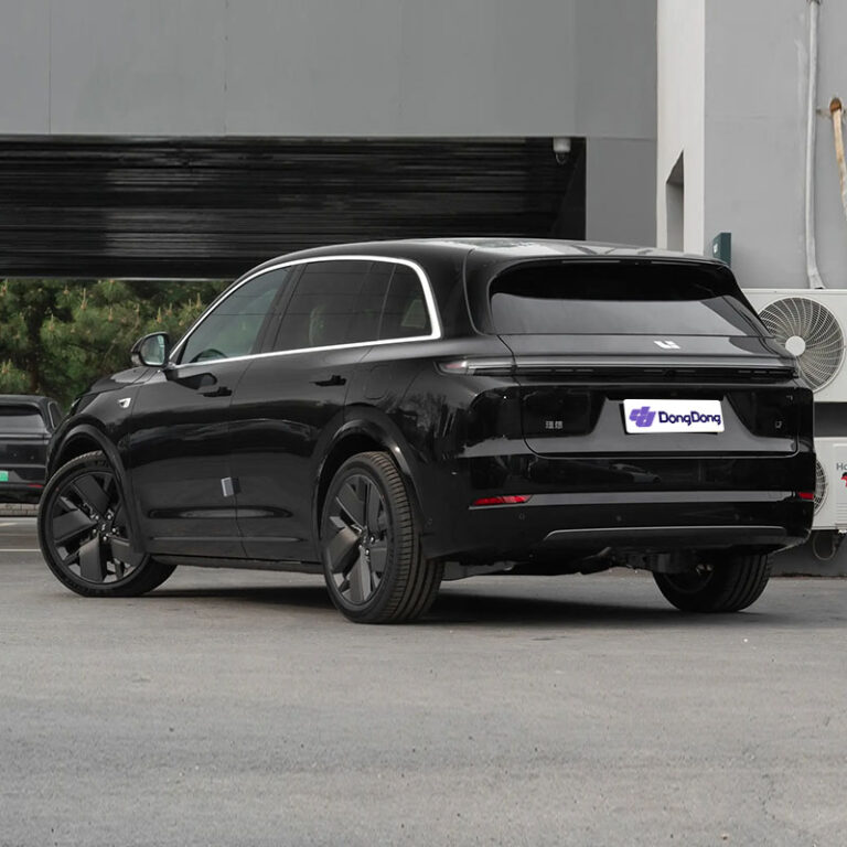 Li L7 extended-range SUV left rear