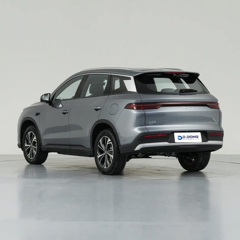 2026 BYD Song Pro DM-i Plug-in hybrid compact SUV left rear