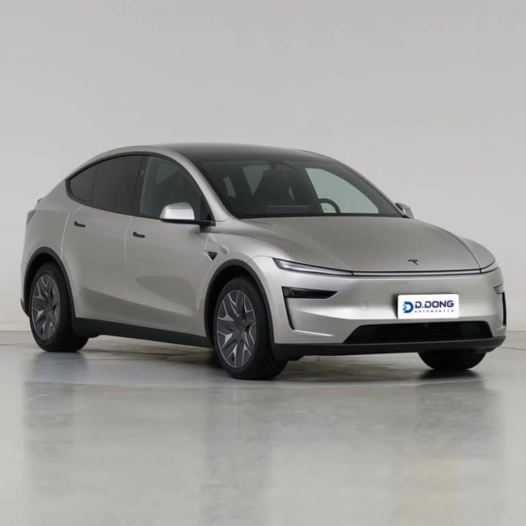 2026 Tesla model Y L electric SUV right front