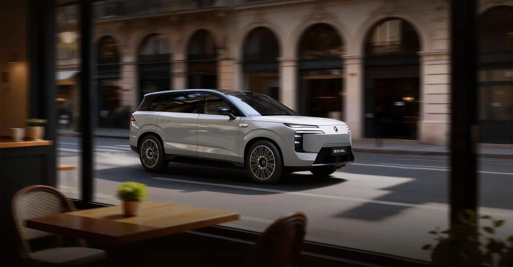 2025 BYD Denza N8L Powertrain and Efficiency