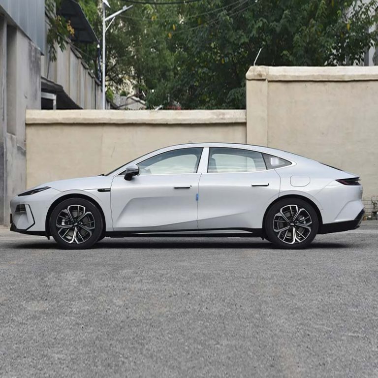 2025 Geely Galaxy E8 electric mid-to-large SUV side