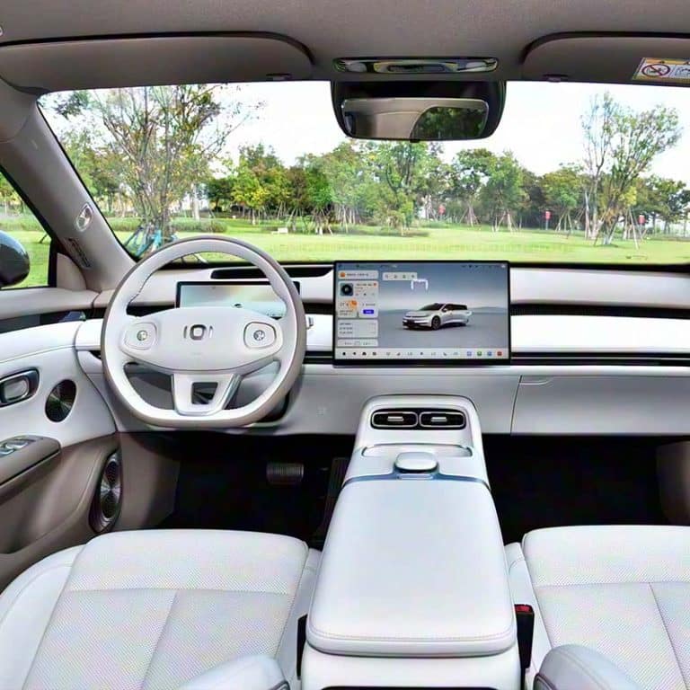 2026 Changan Qiyuan A06 electric mid-to-large hatchback interior dashboard