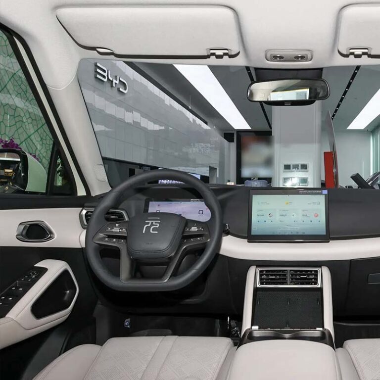 BYD Yuan UP interior