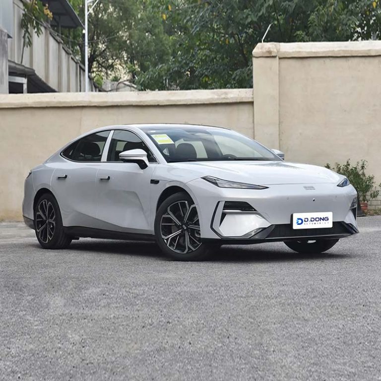 2025 Geely Galaxy E8 electric mid-to-large SUV right front