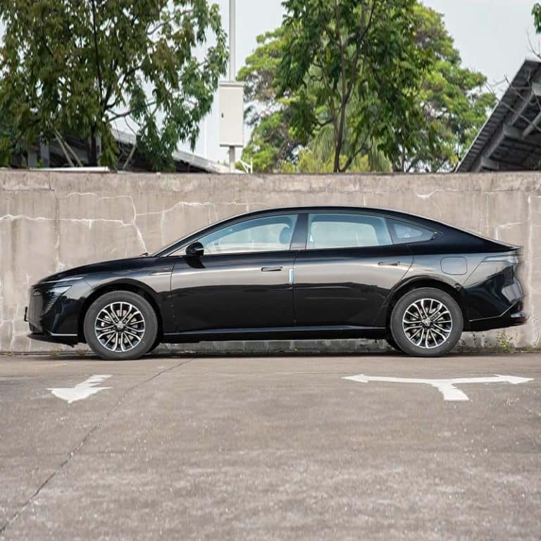 2025 Nissan N7 electric Mid-to-large sedan side