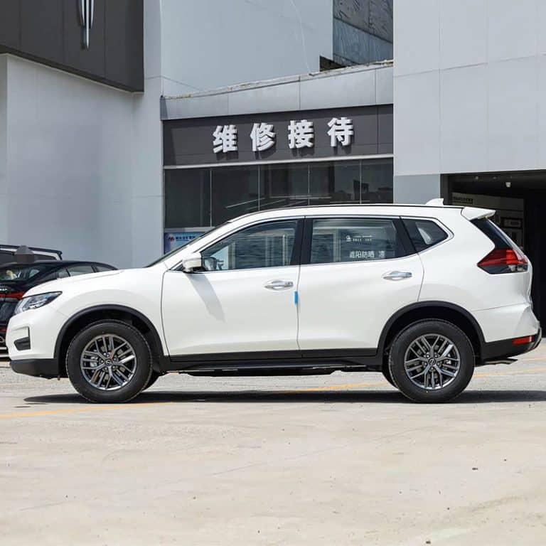 2025 Nissan X-Trail gasoline compact SUV side