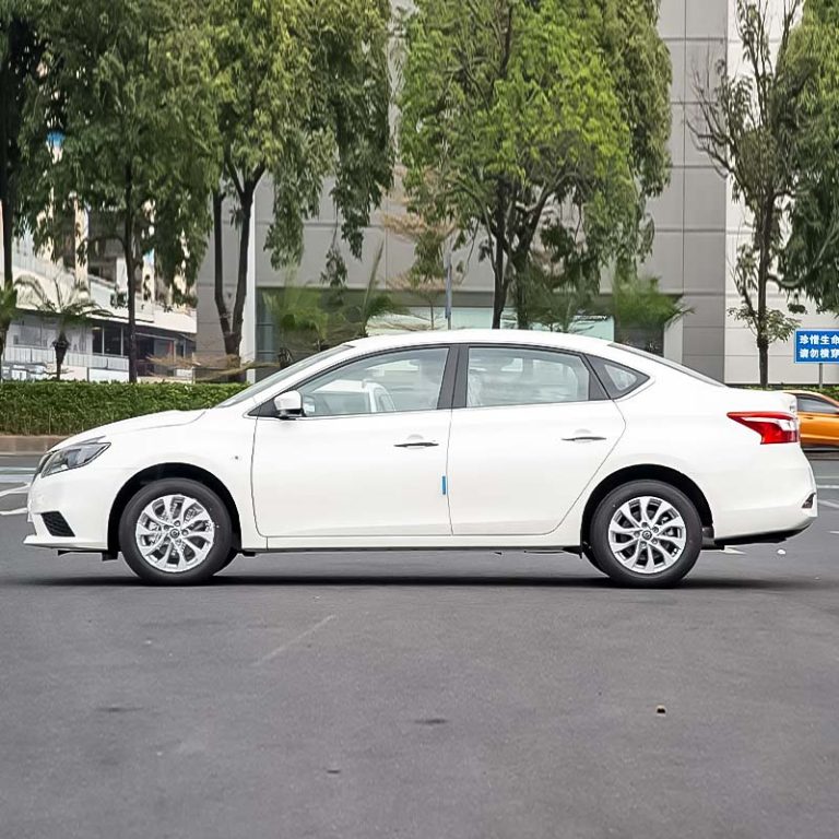 Nissan Sylphy Classic - side