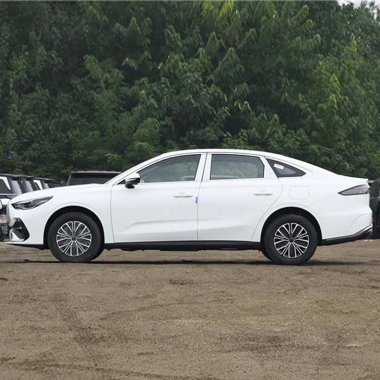 2026 Geely Galaxy Starshine 6 Plug-in hybrid compact sedan side