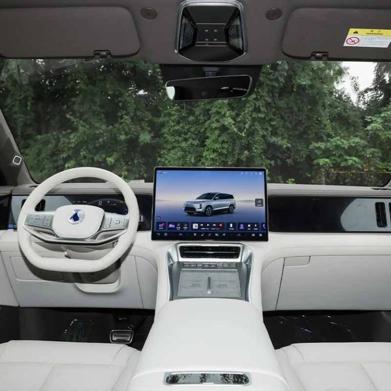 2025 BYD Denza N8L Plug-in hybrid large SUV interior dashboard