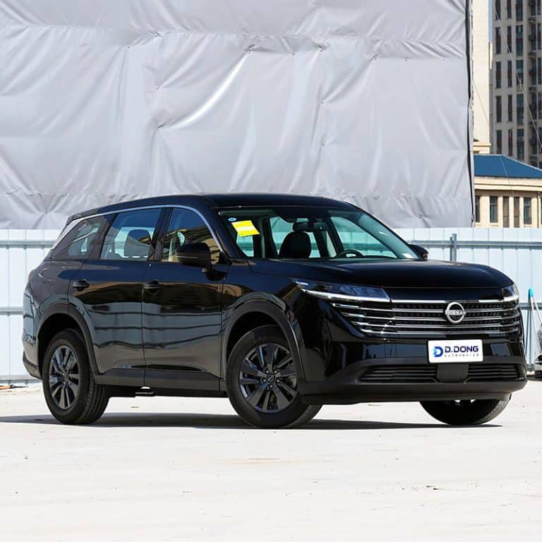 2024 Nissan Pathfinder gasoline Mid-to-large SUV right front