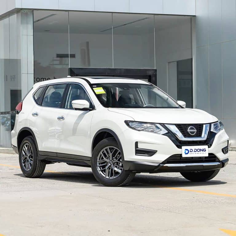 2025 Nissan X-Trail gasoline compact SUV right front