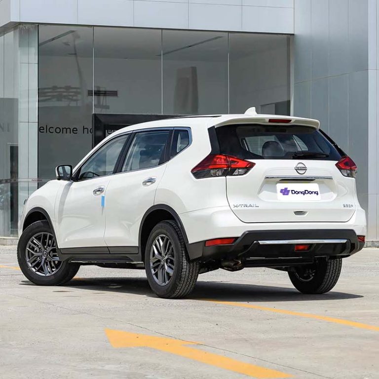 Nissan X-Trail left rear