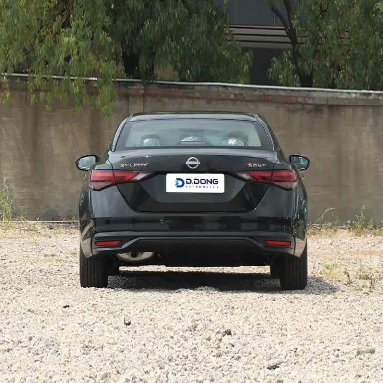 2026 New Nissan Sylphy gasoline compact sedan rear