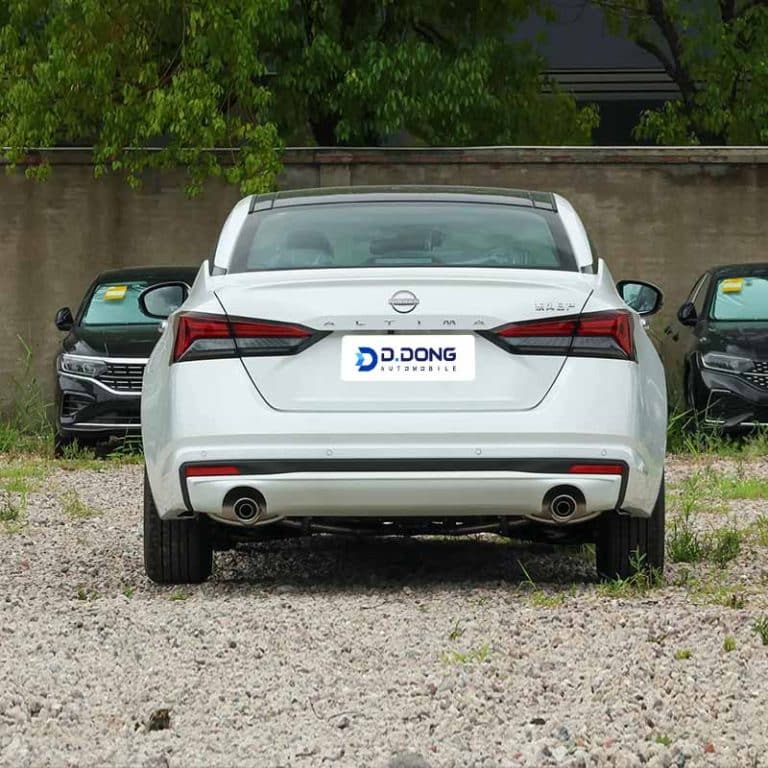 2025 Nissan Altima gasoline Mid-size sedan rear