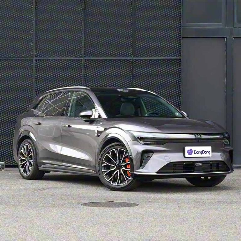 2026 Zeekr 7X right front